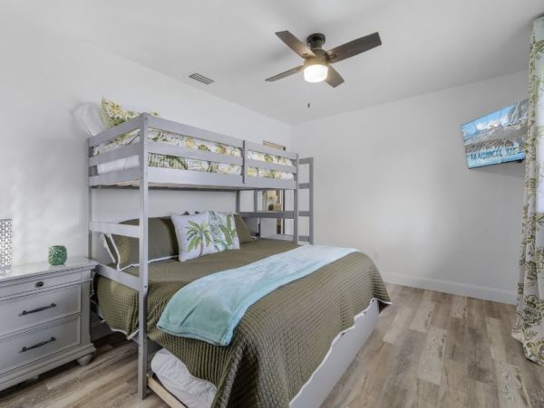 Luxurious Waterfront Retreat un Cape Coral - Unforgettable Vacation Awaits